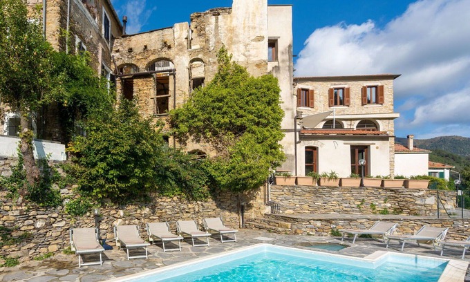 Novelli Apartment | Inviting Apartment with Pool, Ocean Views & Pet-Friendly Perks