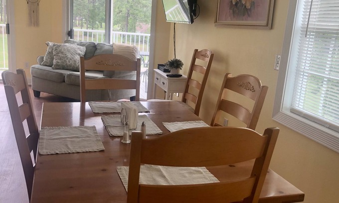 Calabash Apartment | Golf Course View Apartment in Brunswick Golf - Rated 10/10