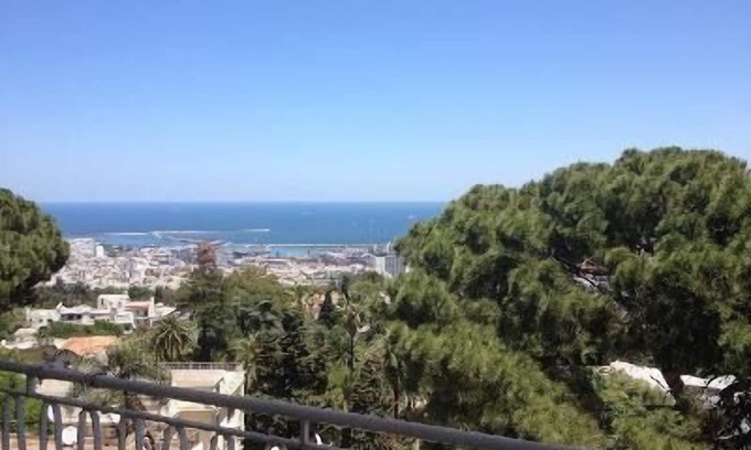 Hydra Apartment | Cozy Apartment Retreat in Algiers - Family and Pet Friendly