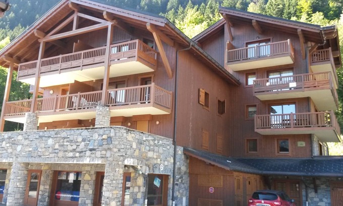 Champagny-en-Vanoise Apartment | Top-Rated Apartment in Champagny with Pool & Spa Access