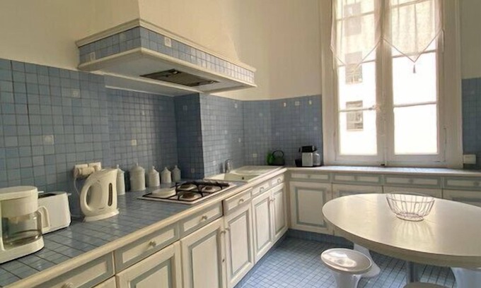Viarme Apartment | Cozy Apartment with Balcony in Central Nantes Awaits You!