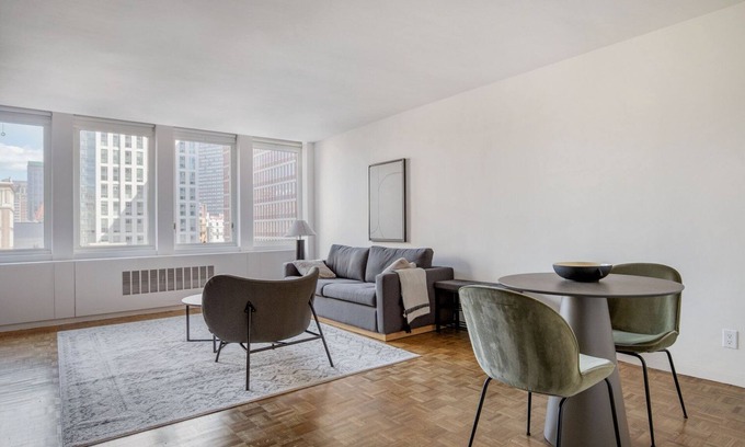 Back Bay Apartment | Elegant Back Bay 1BR with Rooftop & Gym near Prudential