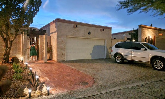 Biggs Field Villa | Cozy Condo Near i10: Family-Friendly with Scenic Views