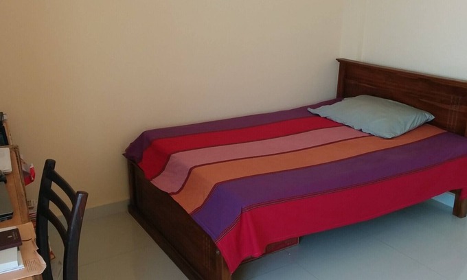 Colombo 04 Apartment | Bright and Clean Beachside Room with Kitchen Access