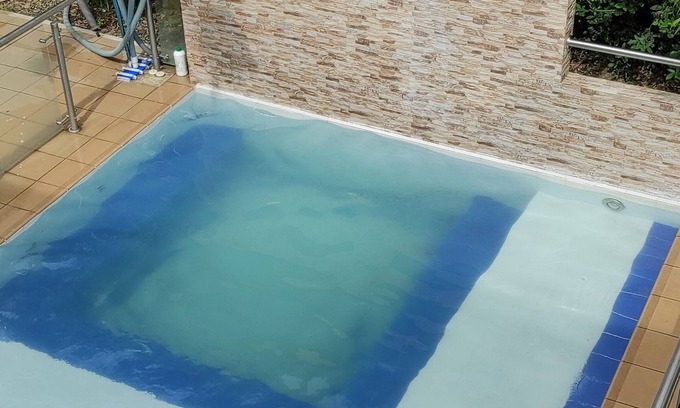 San Pedro Ski Chalet | Family-Friendly Country House with Pool and Pet Amenities