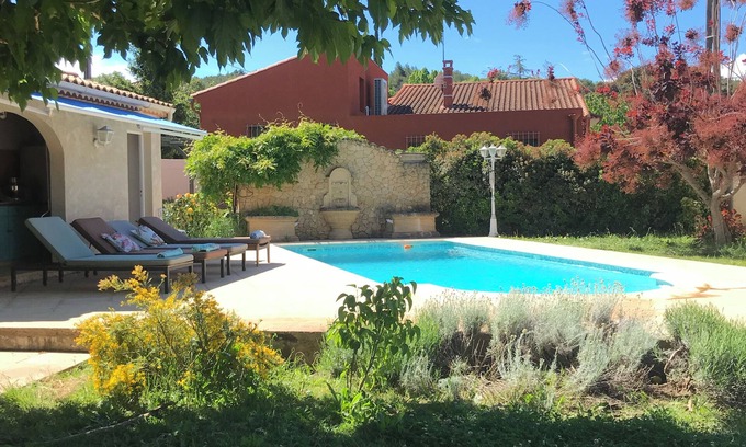 Peyrolles-en-Provence Villa | Charming Ground Floor Villa in Aix en Provence & Luberon
