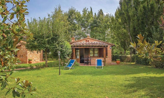 Castiglione del Lago House | Cozy Cottage Retreat with Pool and Spa Amidst Nature