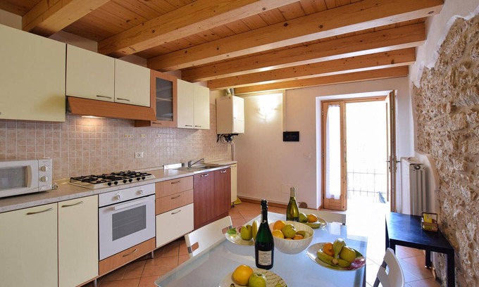 Sant'Anna d'Alfaedo House | Nice home in Fosse di Sant'Anna d'A