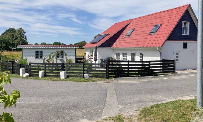 Dunkær House | Discover Your Ideal Getaway at Ærø's Inviting Home