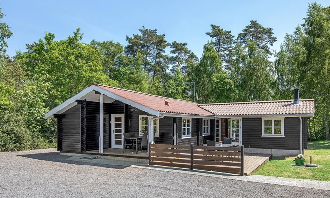 Sømarken House | Top-Rated 3 Bedroom Accommodation with Ocean Views in Aakirkeby