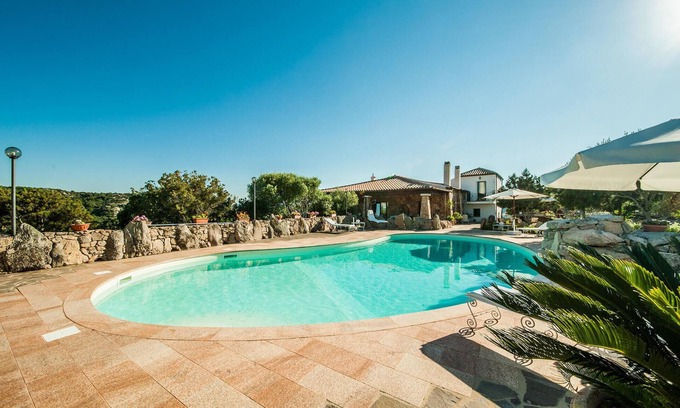 Arzachena House | Elegant Villa with Pool in Gallura's Heart