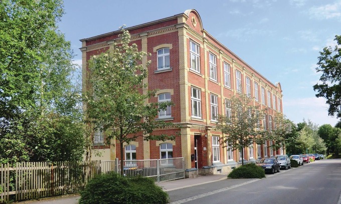 Auerbach House | Comfortable 16-Bedroom Accommodation in Auerbach
