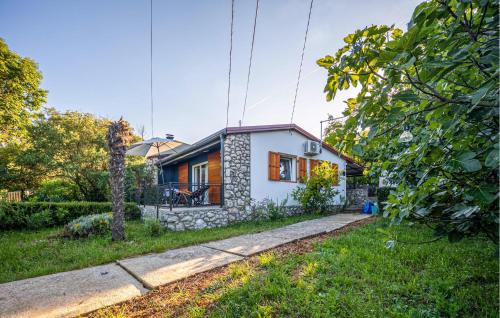 Brsec House | Cozy Retreat in Brsec with Free Wifi & Pet Friendly