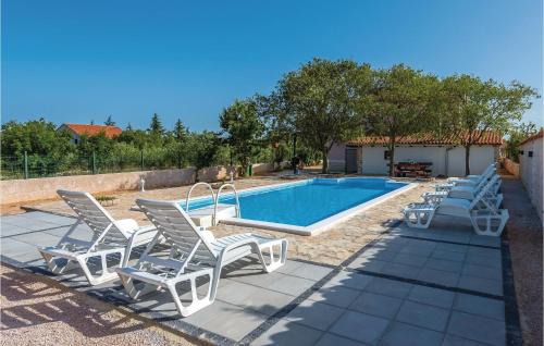 Cista Velika House | Pet-Friendly Home in Cista Velika with Pool & Kitchen