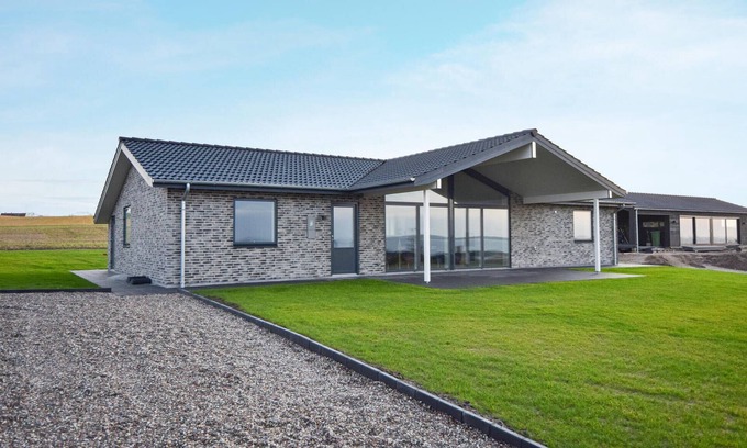Bøjden House | Spacious 4 Bedroom Retreat with Oceanfront Views in Faaborg