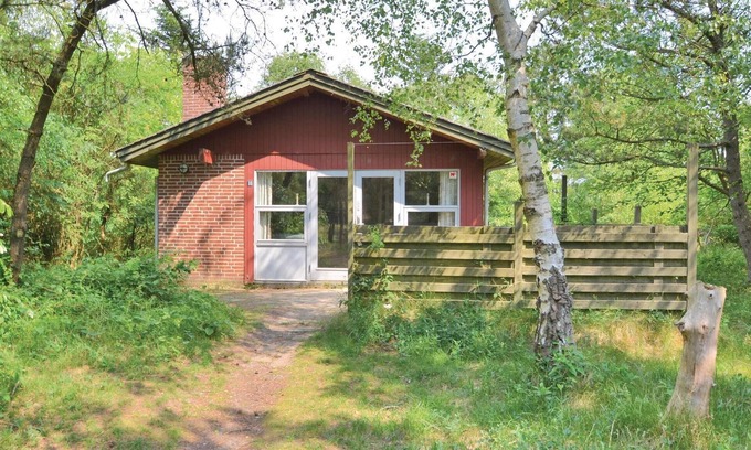 Rindby Strand House | Cozy 2 Bedroom Retreat with Ocean Views in Fanø