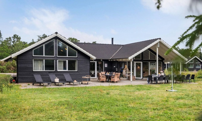 Frederiksvaerk House | Ideal Family Getaway with Pool and Ocean Views