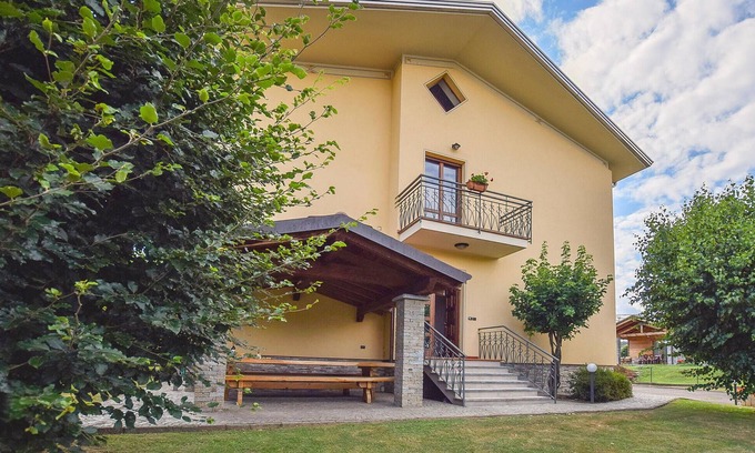 Gozzano House | Relax in a Scenic Semi-Detached House by Lake Orta