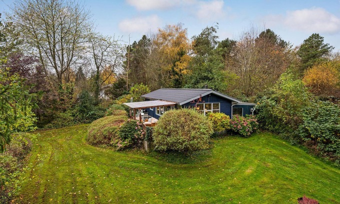 Atterup House | Comfortable 2-Bedroom Retreat with Lake View in Grevinge