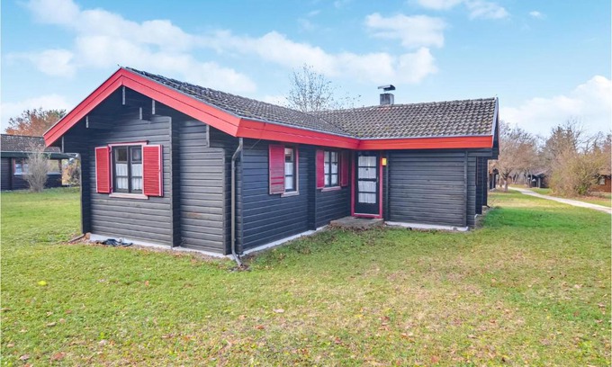 Hayingen House | Cozy Retreat in Hayingen with Sauna, WiFi & Breakfast