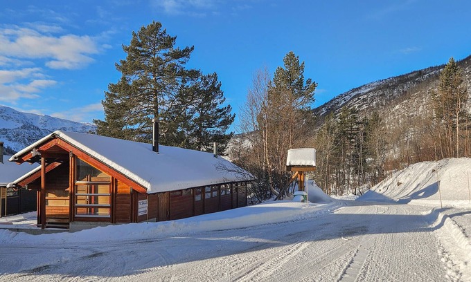 Hol House | Nice home in Hovet with WiFi