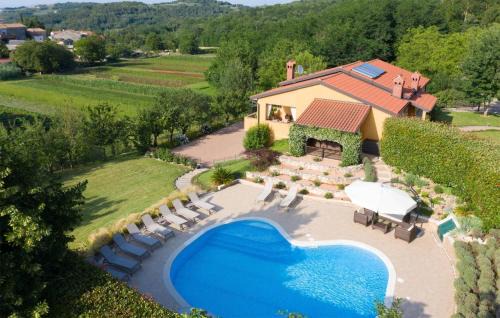Karojba House | Inviting Home in Karojba with Heated Pool & Pet-Friendly
