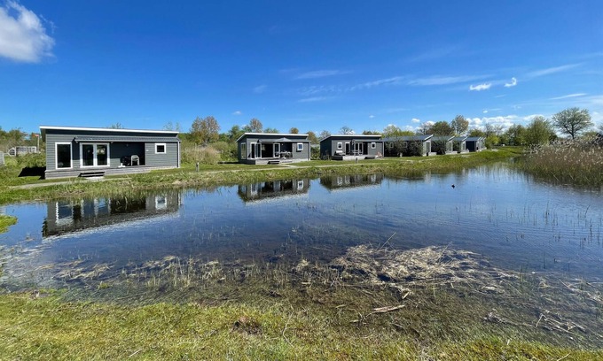 Lauwersoog House | Bright Vacation Home Steps from Meerkoets Beach Awaits