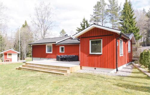 Lilla Edet House | Cozy Retreat in Lilla Edet with Free WiFi & Pet-Friendly