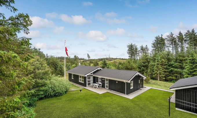 Grønhøj House | Discover an Exciting Getaway with Scenic Ocean Views