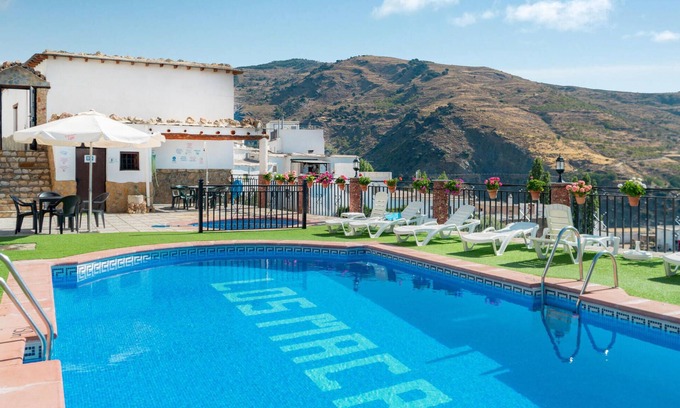 Mecina Bombaron House | Comfortable 2-Bedroom Retreat in Mecina Bombarón