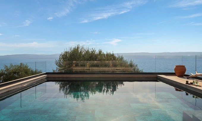 Medici House | Inviting 4 Bedroom Getaway in Beautiful Mimice