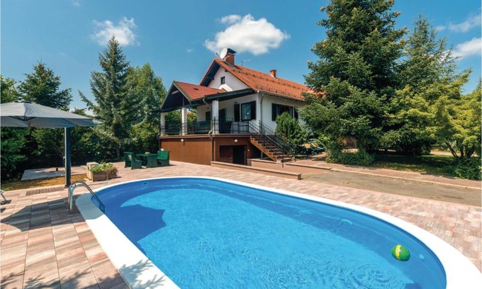 Levanjska Varos House | Delightful 2-Bedroom Home in Ovcara with Pool & WiFi