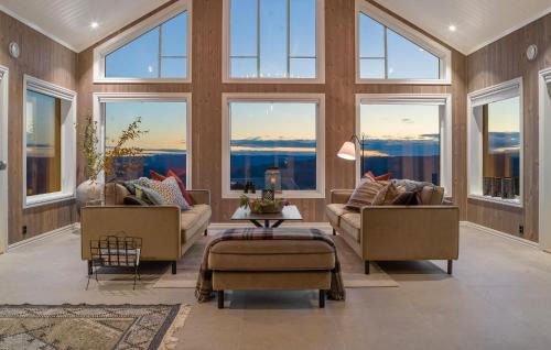 yer House | Family-Friendly Getaway in Yer with Well-Equipped Kitchen