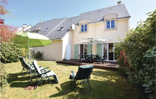 Port-en-Bessin-Huppain House | Comfortable 4 Bedroom Home in Port-en-Bessin-Huppain