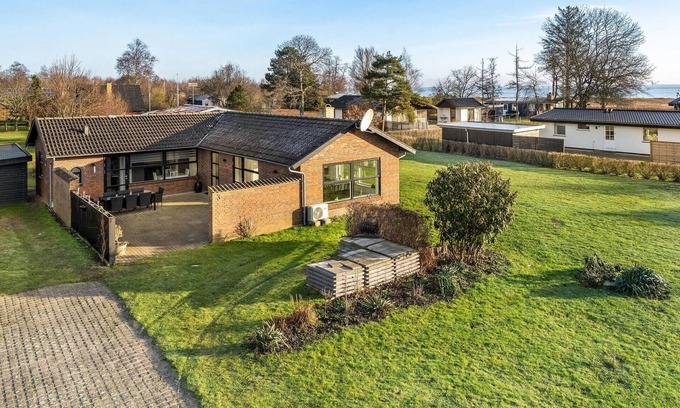 Spodsbjerg House | Pet-Friendly 3 Bedroom Retreat with Ocean Views in Rudkøbing