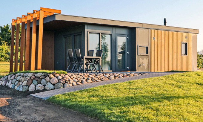 Suesel House | Comfortable 2 Bedroom Getaway in Beautiful Süsel
