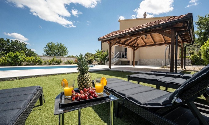 Velim House | Discover a Modern Villa for Your Dream Holiday in Croatia