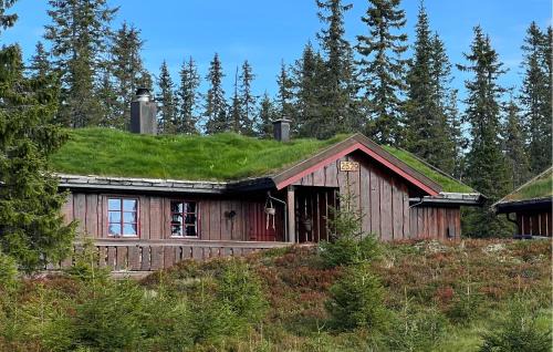 Sjusjoen House | Cozy Retreat in Sjusjøen with Inviting Sauna Experience
