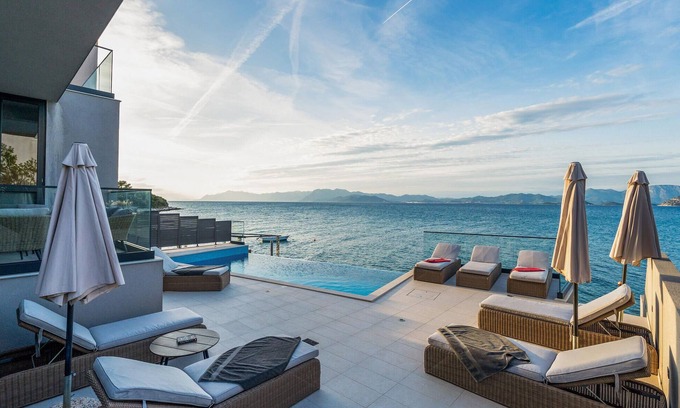 Sreser House | Spacious 6-Bedroom Retreat with Oceanfront Views in Sreser