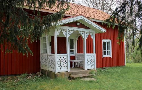 Hinneryd House | Nice Home In Strömsnäsbruk