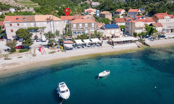 Trstenik House | Cozy Apartment with Sea View in Trstenik Bay