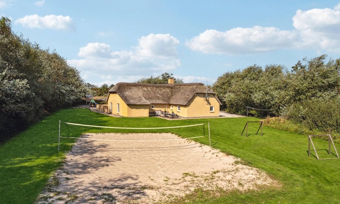 Øhuse House | Spacious 6-Bedroom Getaway in Ulfborg with Ocean Views