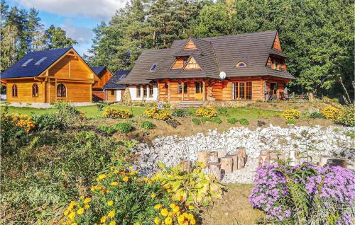 Bydlino House | Cozy Home in Ustka with WiFi, Pet-Friendly & 4-Star Rated