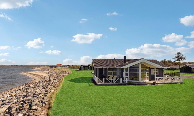 Vinderup House | Experience Breathtaking Fjord Views at Our Vacation Home