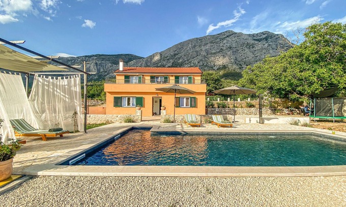 Cove Tri Zala (Zrnovo) House | Inviting Retreat with Pool and Outdoor Living Space