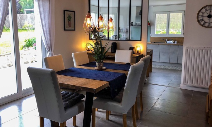 Saint-Ave House | Cozy 4-Bedroom Retreat with Bikes Near Vannes & Beaches
