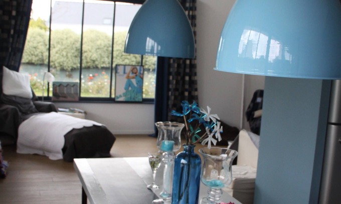 Ploubazlanec House | Cozy Beach House: Oceanfront Escape with Spa Amenities
