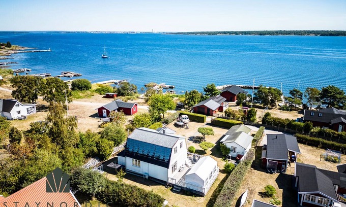 Sissehall Ski Chalet | Nice house with a panoramic view of the sea on beautiful Hasslö outside Karlskrona | SE05069