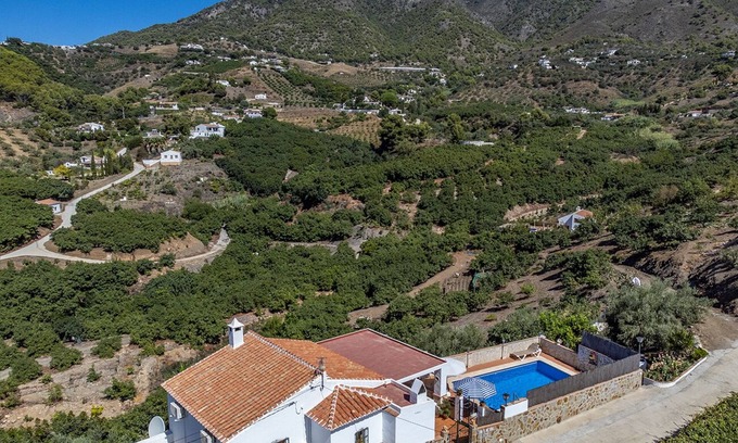 Frigiliana Cottage | Relaxing Retreat with Pool in Frigiliana, Perfect for Families