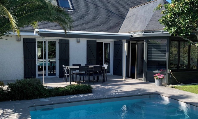 Presqu'ile de Guerande Atlantique House | Inviting House with Pool and Ocean Views, Rated 9.6/10